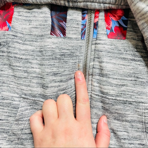 Victoria’s Secret PINK Hawaiian Print hoodie - Picture 6 of 7